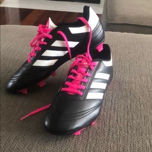 Adidas girls Goletto Soccer Cleat.